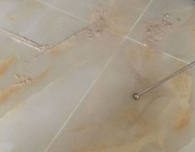 北关瓷砖空鼓维修公司分享粘合剂选择不当在瓷砖铺贴过程中可能导致以下问题